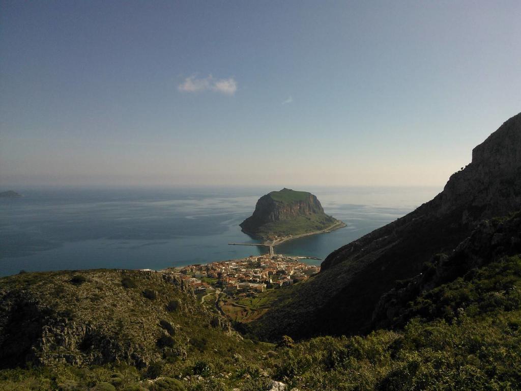 Villa Cazala Monemvasia Luaran gambar